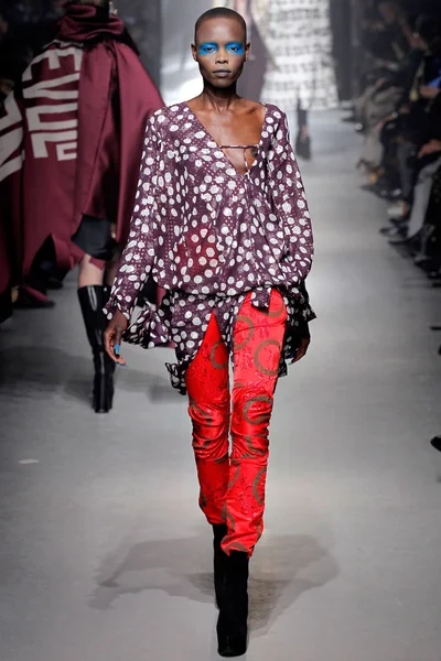 Look 31